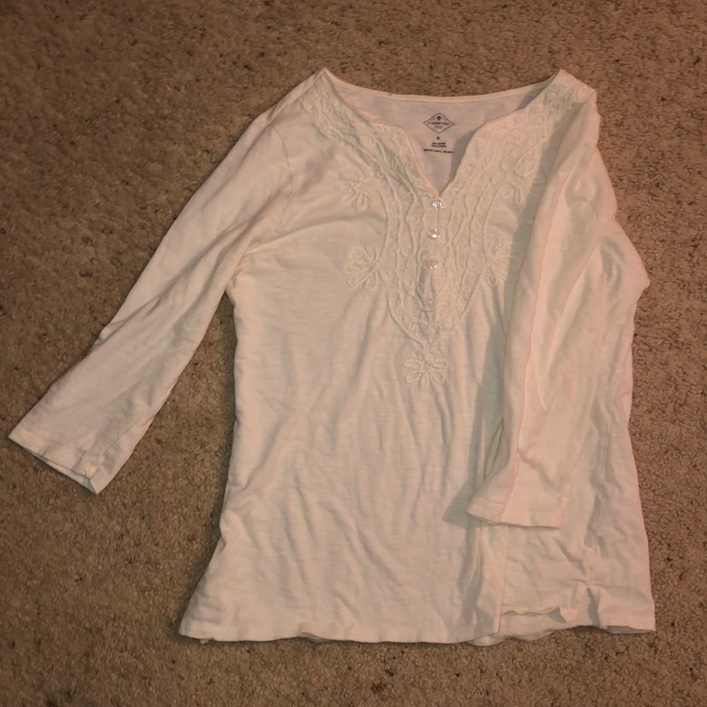 quarter length sleeved blouse